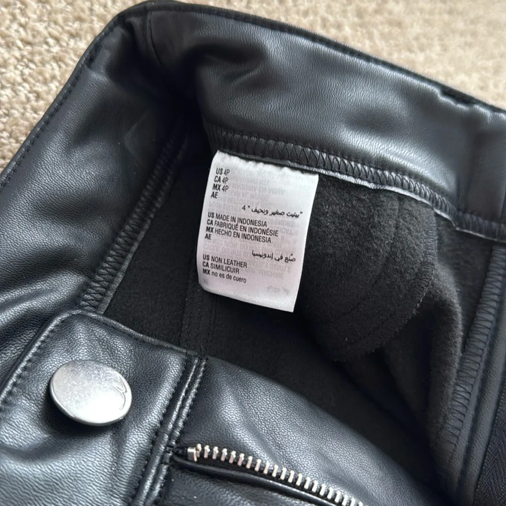 462M NWT INC International Concepts Women's Faux-Leather Skinny Pants - Size: 4P